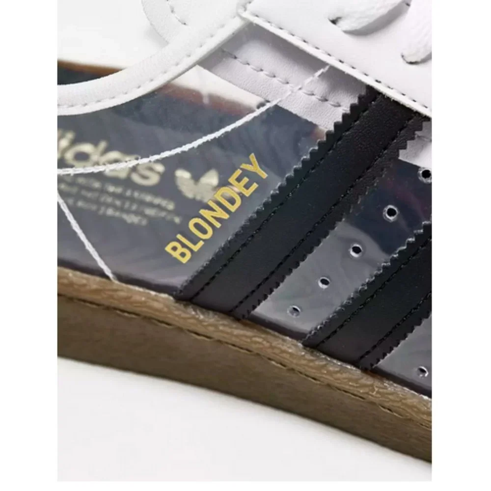 adidas NIB Special Addition Box Blondey Superstar McCoy With Socks Size 10 - Picture 9 of 10